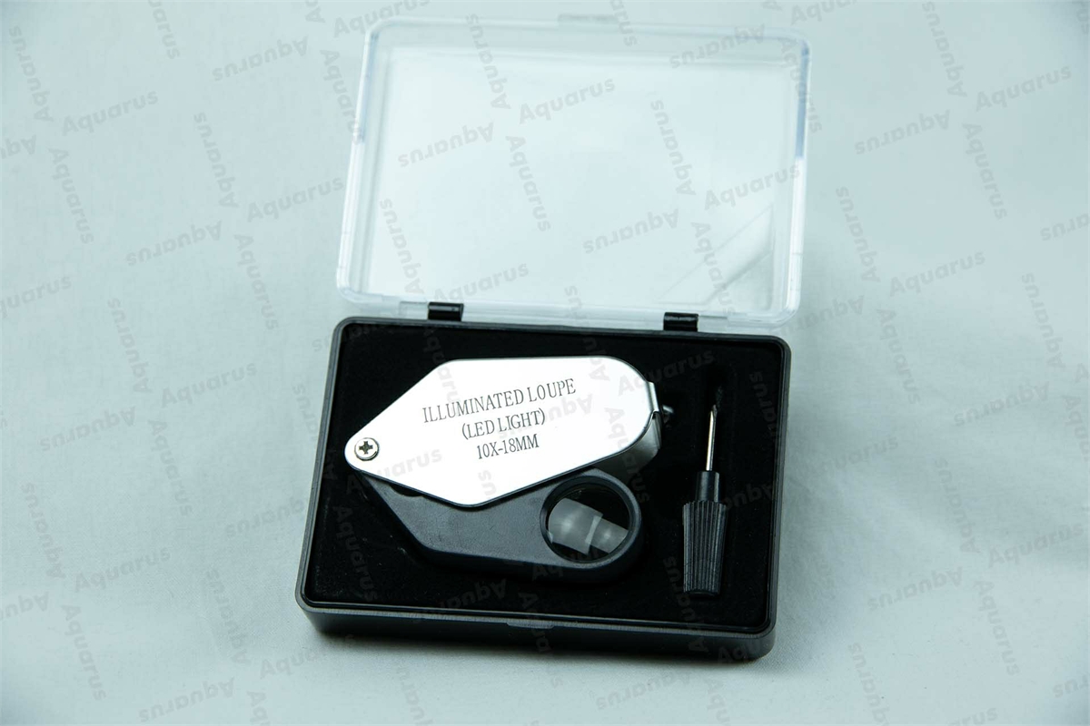 Leuchtlupe/ Illuminated Magnifier 10x18mm